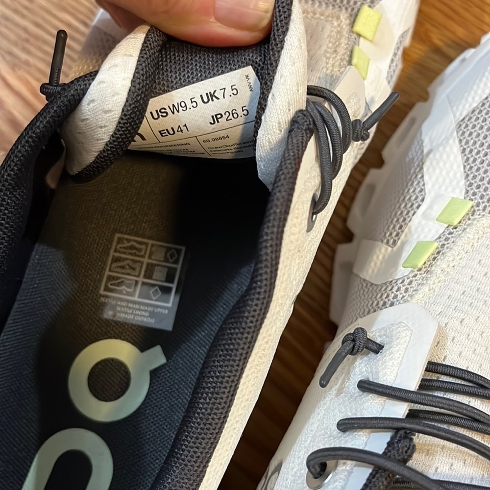 ON Cloud 5 Push Running Shoes in White/Oasis NWT Size 9.5 - Picture 13 of 14